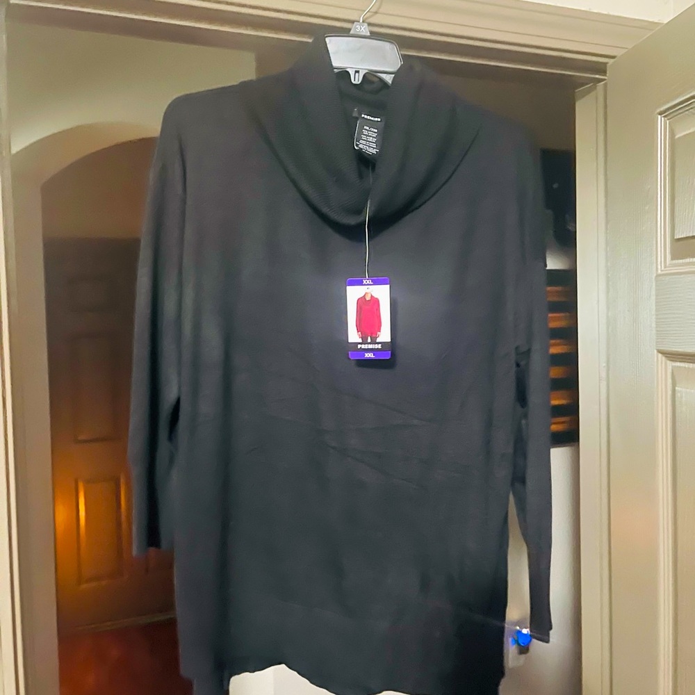 Cowlneck sweater. Long.